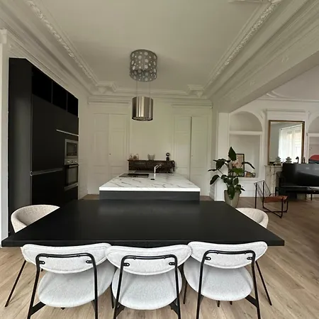Maison Cosy Avec Jardin Prive Hypercentre A Deux Pas De La Place Ducale Charleville-Mézières