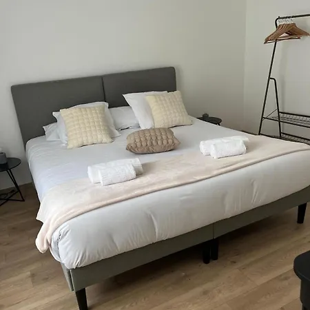Maison Cosy Avec Jardin Prive Hypercentre A Deux Pas De La Place Ducale Charleville-Mézières